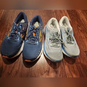 2 pairs of 11.5 Brooks running shoes.